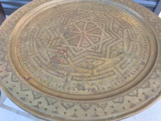 Mesa Marroquí grande antigua últimos días