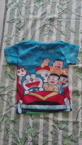 Camiseta Infantil Doraemon Coche