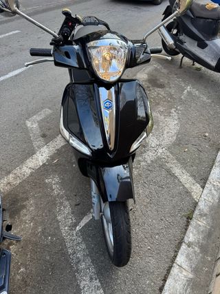 Piaggio Liberty 125 Negra 2022