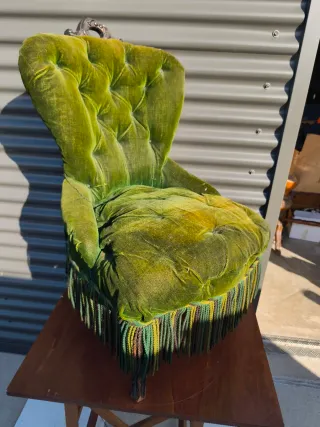 Silla noddy verde oliva antigua buen estado