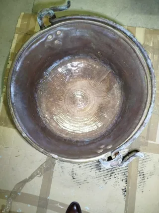 Caldera de cobre antigua