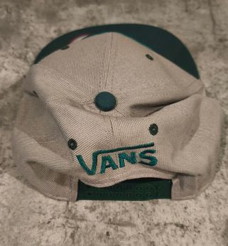 Gorra Vans Gris y Verde