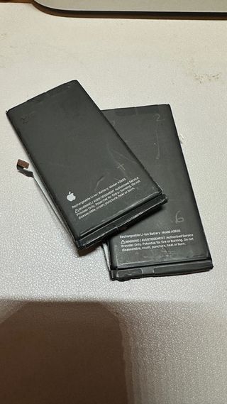 Mini lotto di batterie per iPhone 13 - 80% originali Apple