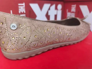 Manoletinas Xti Marrón y Doradas Mujer