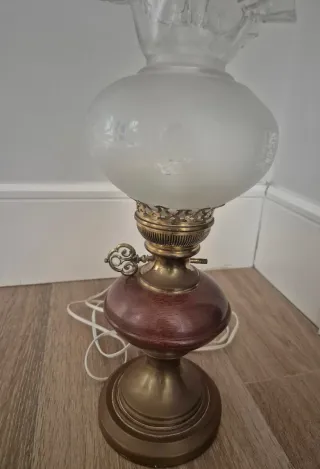 Lámpara antigua tipo quinqué cristal