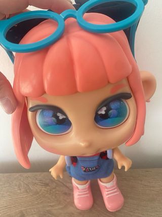 Muñeca Trotties con accesorios