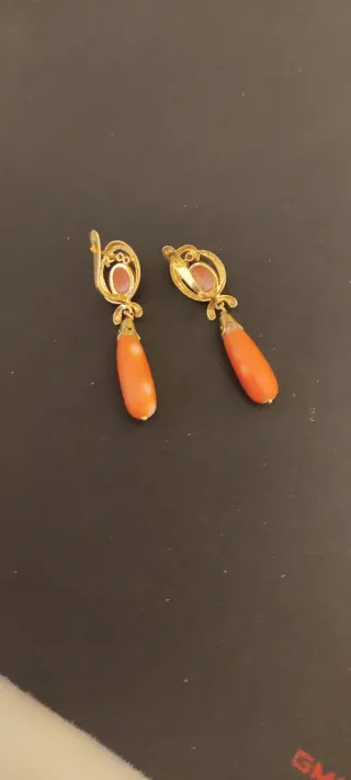 Pendientes Oro 18k Coral