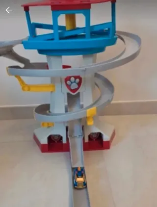 Torre Paw Patrol con veicoli