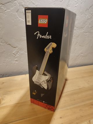 Lego fender Stratocaster 21329 new