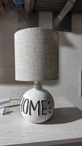 Lámpara de mesa decorativa HOME