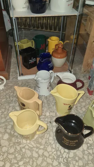 Lote 33 Bottiglie di Whisky