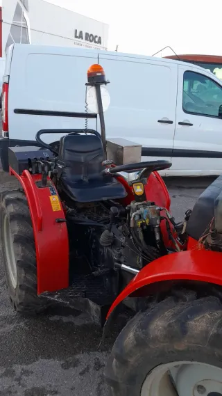 Tractor Antonio Carraro 5800 Supertiger