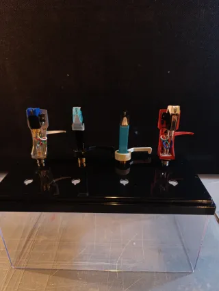 Diferentes modelos Portacápsulas cápsulas y agujas