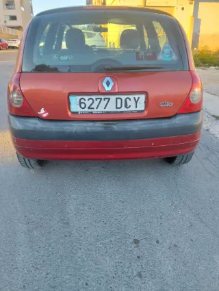 Renault Clio 2004