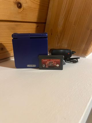 Game Boy Advance SP Blu + Yu-Gi-Oh! + Caricatore