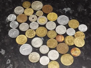 Lote 40 monedas mundiales