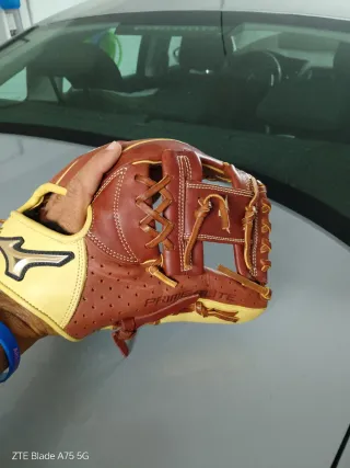 Guante de béisbol profesional Mizuno