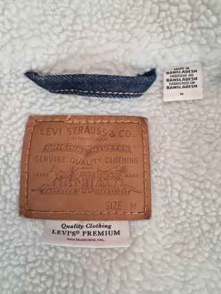 Chaqueta tejana Levi's con borrego