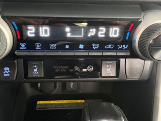 Toyota Rav4 2.5l 220H Luxury