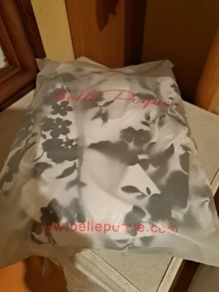 Vestido vintage blanco con estampado floral