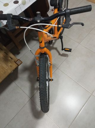 Bicicleta infantil naranja 20"
