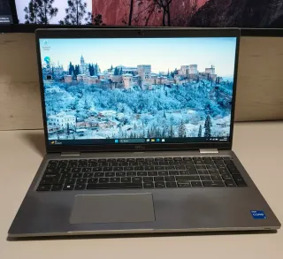Dell Latitude 5520 i5 16GB 256GB 15,6