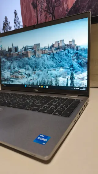 Dell Latitude 5520 i5 16GB 256GB 15,6