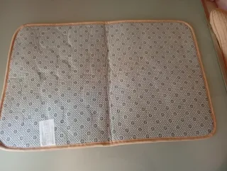 Tappetini da bagno con design a pietra