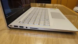 Portátil HP Pavilion 14 i5 7Gen 8Gb ram m.2 Win11