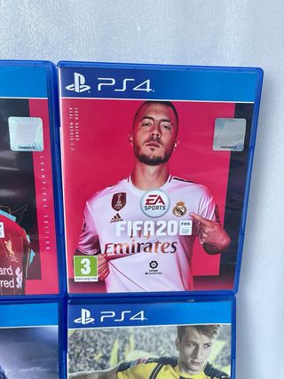 Lote 4 Juegos PS4 FIFA (20, 16, 17)