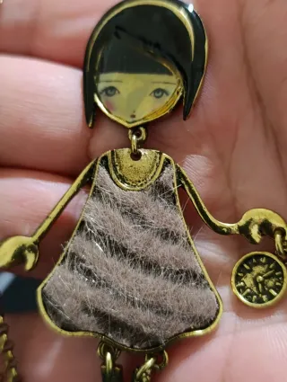 Collar Diseño Muñeca Articulada - Exclusivo