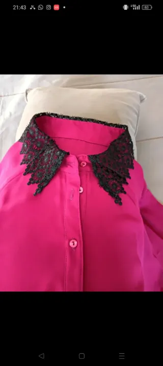 Blusa de seda com elastano e renda