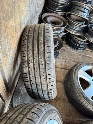 Llantas Peugeot 17 con neumáticos