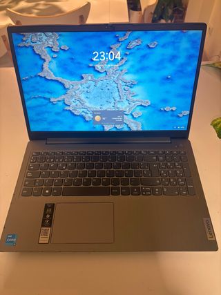 Ordenador portátil Lenovo ideapad 3