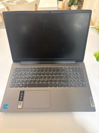 Ordenador portátil Lenovo ideapad 3