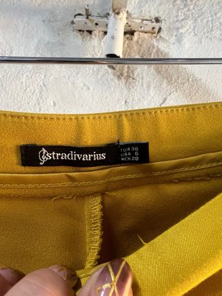 Pantalón Stradivarius Talla 38