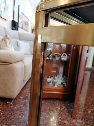 Cubre radiador aluminio dorado y cristal