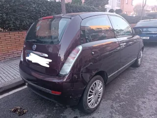 Lancia Ypsilon 2011