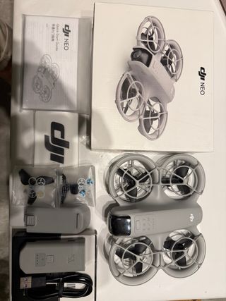 Dron DJI NEO sin prácticamente uso