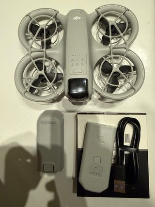 Dron DJI NEO sin prácticamente uso