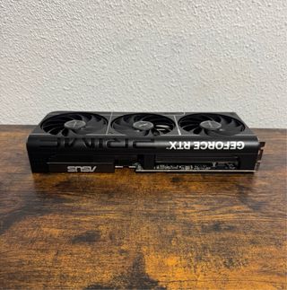 ASUS RTX 5070 12GB GDDR7