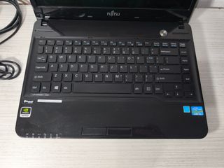 Fujitsu Core i5 2.6GHz 8GB RAM 2GB Gráfica SSD