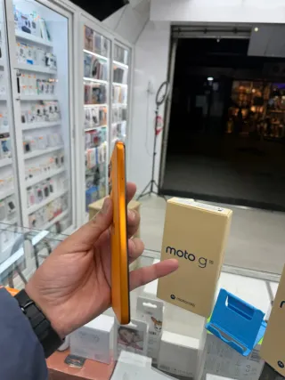Motorola Moto G15 Naranja 256gb