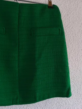 Falda verde texturizada MNG (Mango) XS