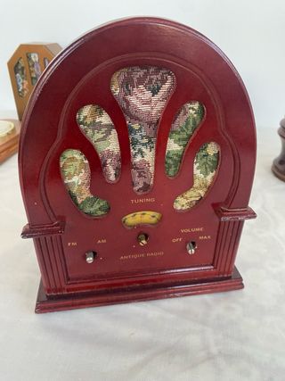 Barómetro y Radio Madera Antiguos