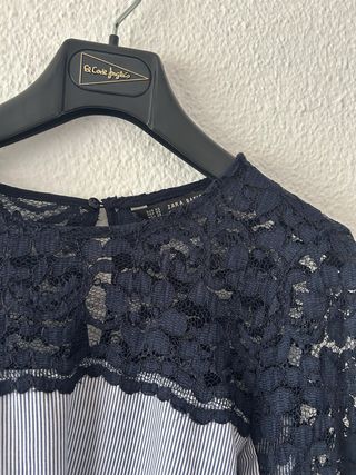 Camisa Zara encaje y rayas
