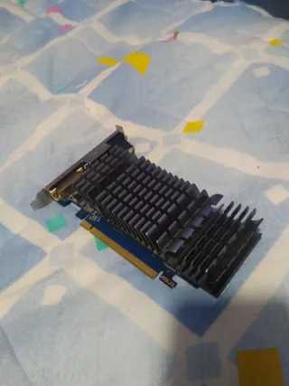 Tarjeta Gráfica Nvidia 2GB PCI Express HDMI