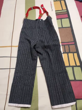 Traje de Flamenco Negro y Rojo