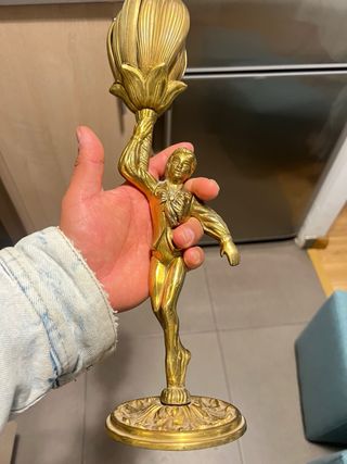 Pieza de bronce antigua coleccionable