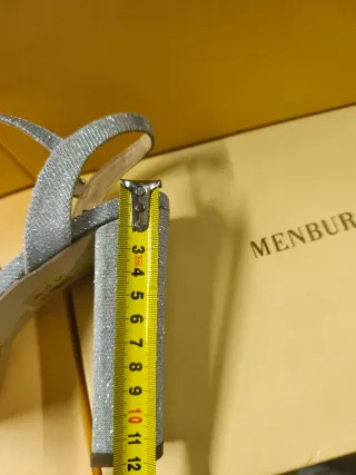 Zapatos de fiesta plateados MENBUR